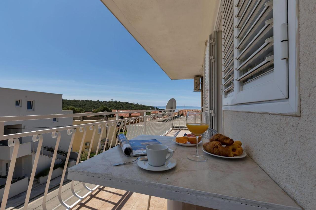 Ana Apartment Макарска Екстериор снимка
