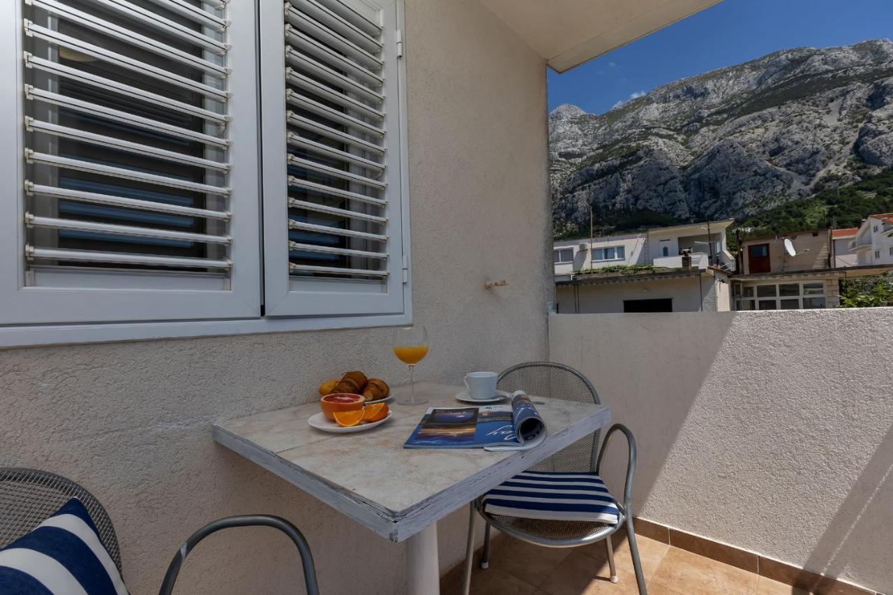 Ana Apartment Макарска Екстериор снимка