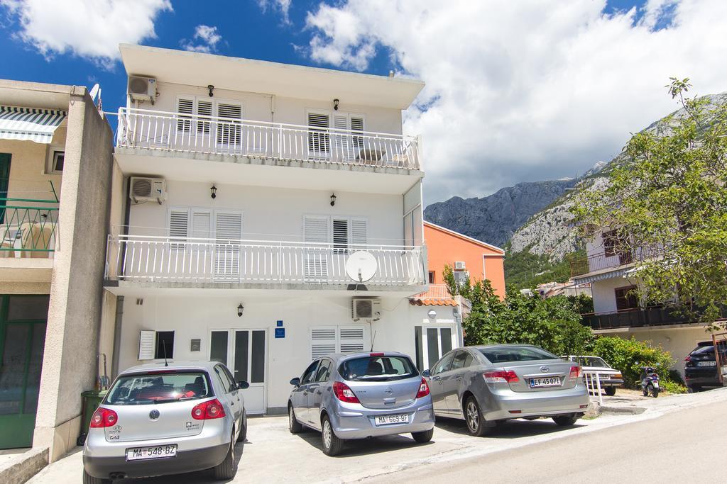Ana Apartment Макарска Екстериор снимка