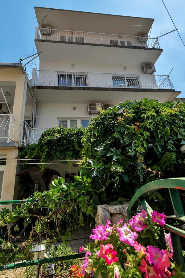 Ana Apartment Макарска Екстериор снимка